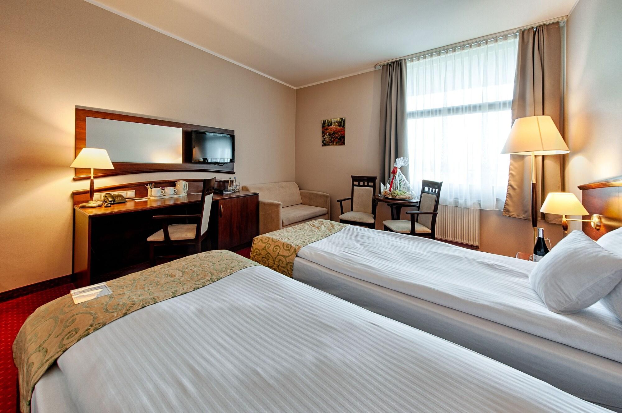 Grand Royal Hotel 4*