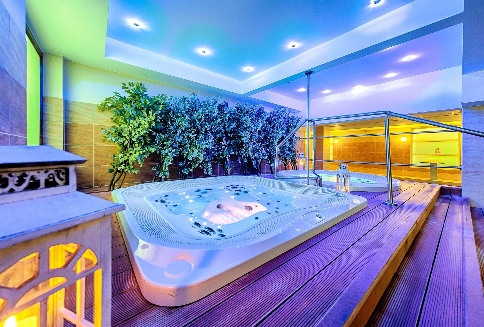 Hotel Grand Royal 4*