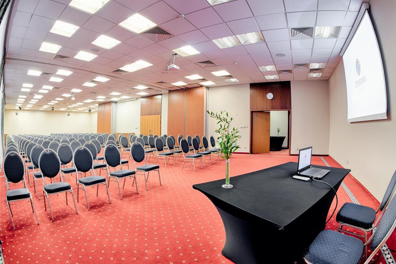 Grand Royal 4* Poznań