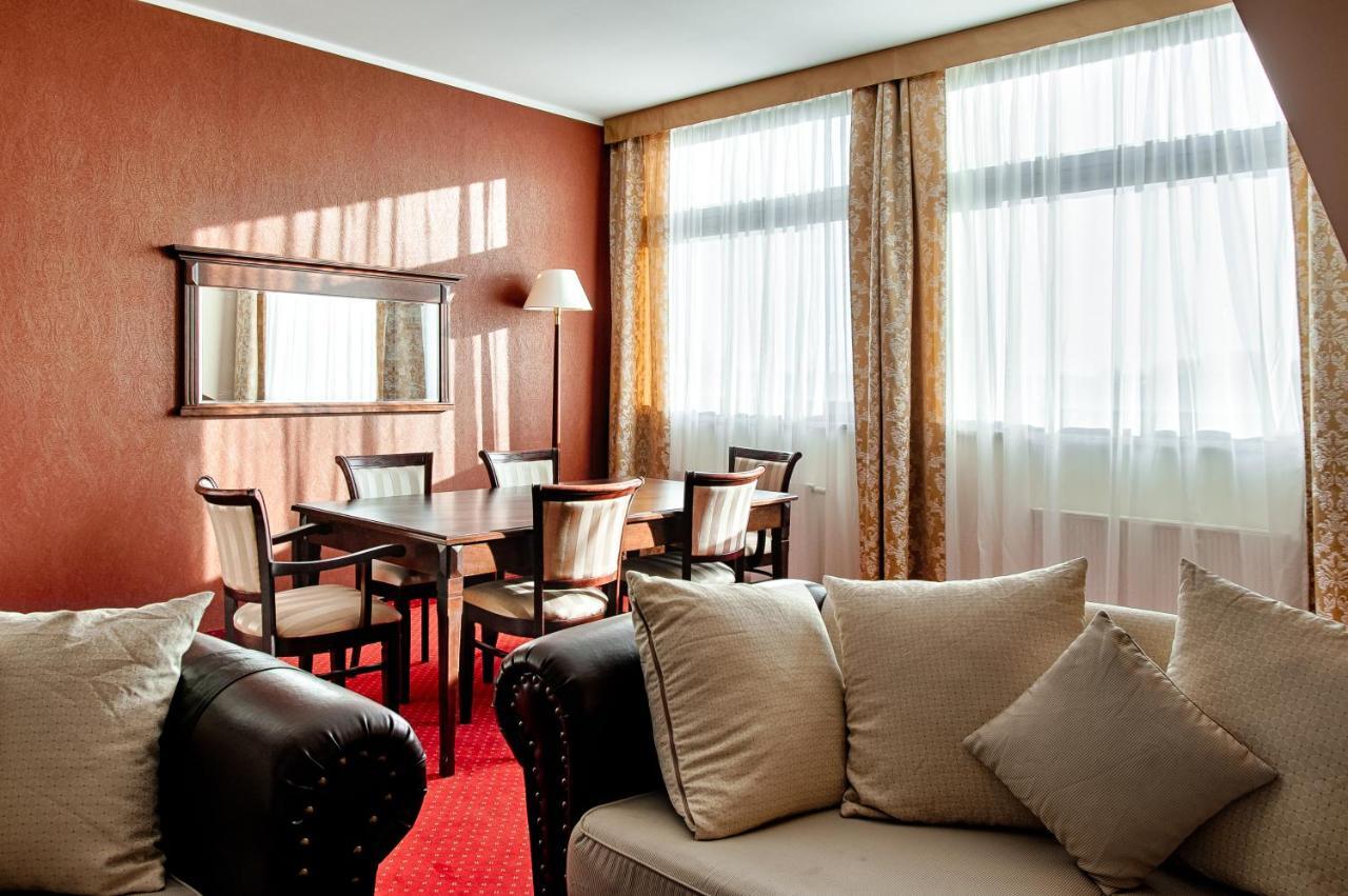 Grand Royal 4* Poznań